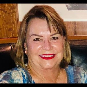 Meet your Posher, Darcy